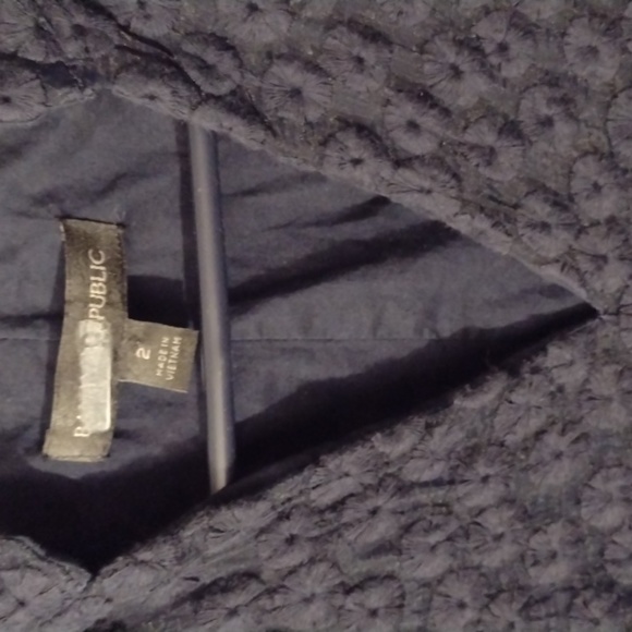 Banana Republic Black Lace Dress    Size 2  Fully Lined - Picture 6 of 8